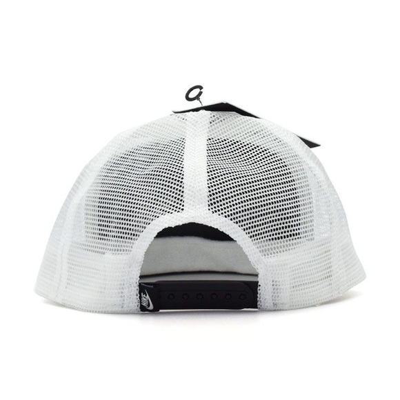 Nike x Stranger Things Hawkins High Trucker Hat - Picture 5 of 5